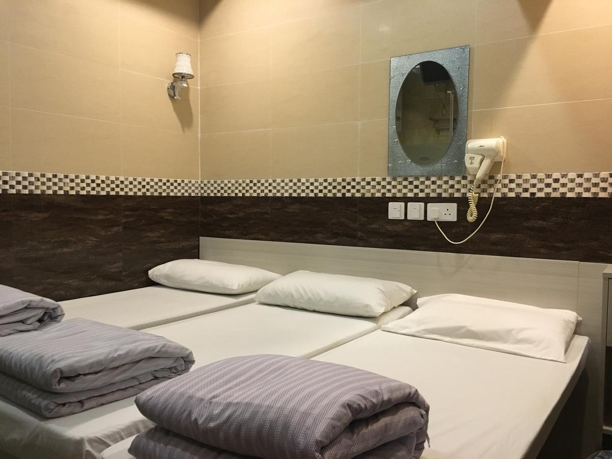Just Inn On Nathan Road Гонконг Экстерьер фото