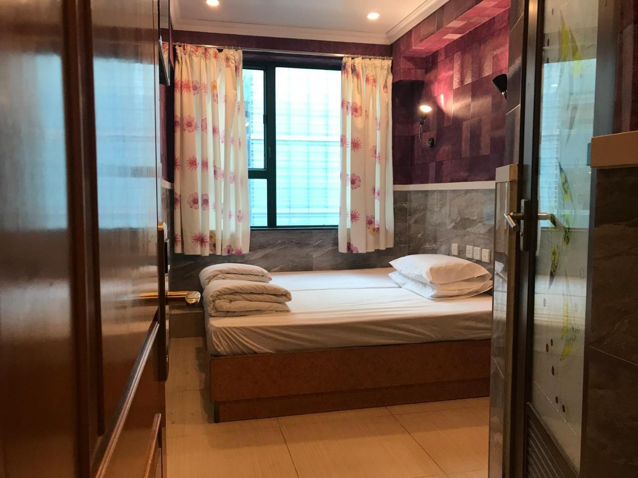 Just Inn On Nathan Road Гонконг Экстерьер фото